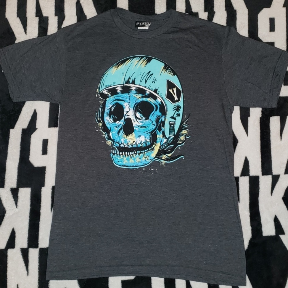 Men's Volcom t shirt